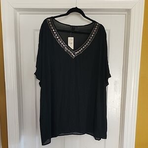 NWT Plus Size Womans Embellished V-Neck Black Women's Top